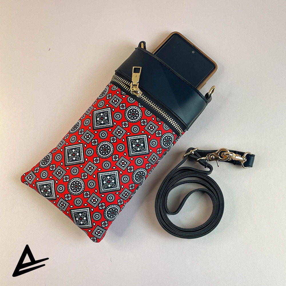 Ajrak Aura crossbody mobile pouch with Sindhi print – Artrustick