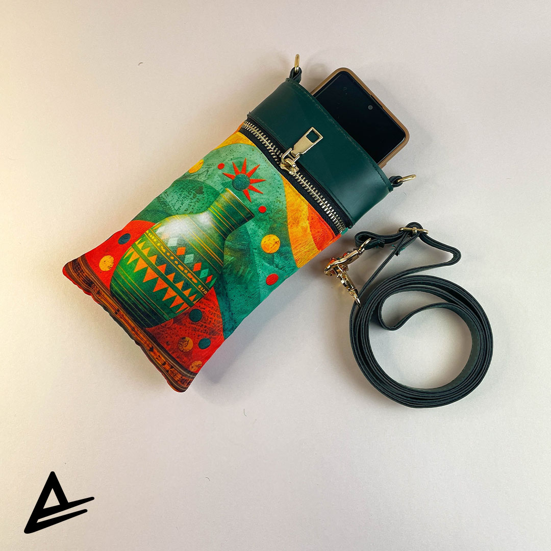 Artmospheric mobile pouch with green tribal vase and abstract warm-colored design – Artrustick